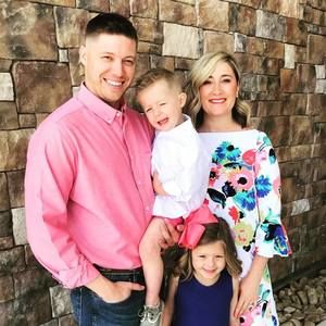 Meet your Posher, Casey